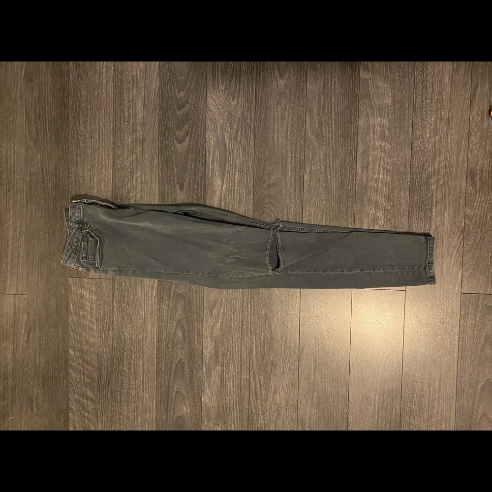 Denim - Picture 4 of 4